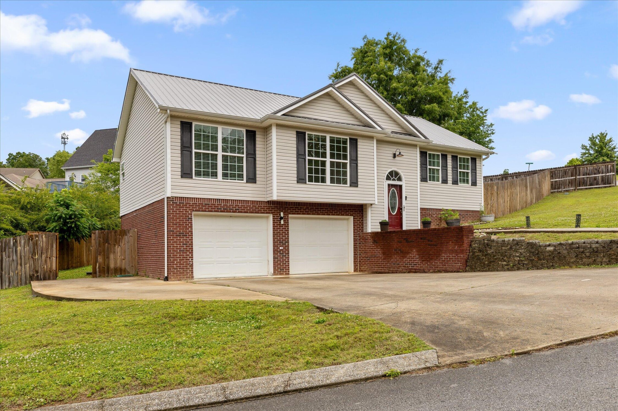 9451 Hackberry Lane Soddy Daisy TN 37379