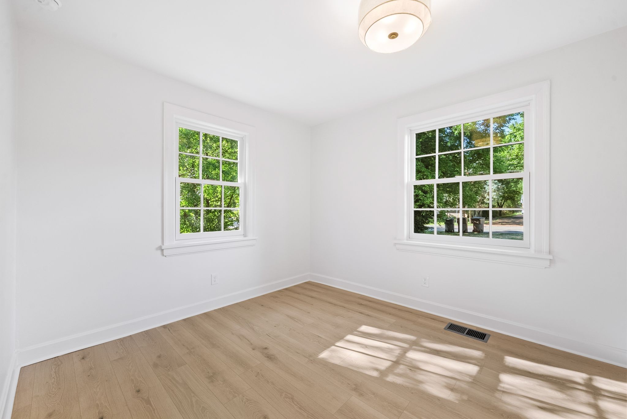 1107 Riverwood Drive Nashville TN 37216