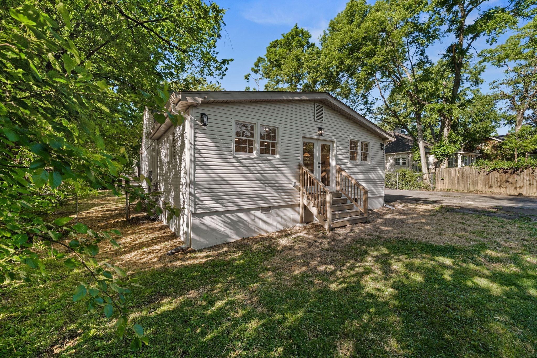 1107 Riverwood Drive Nashville TN 37216