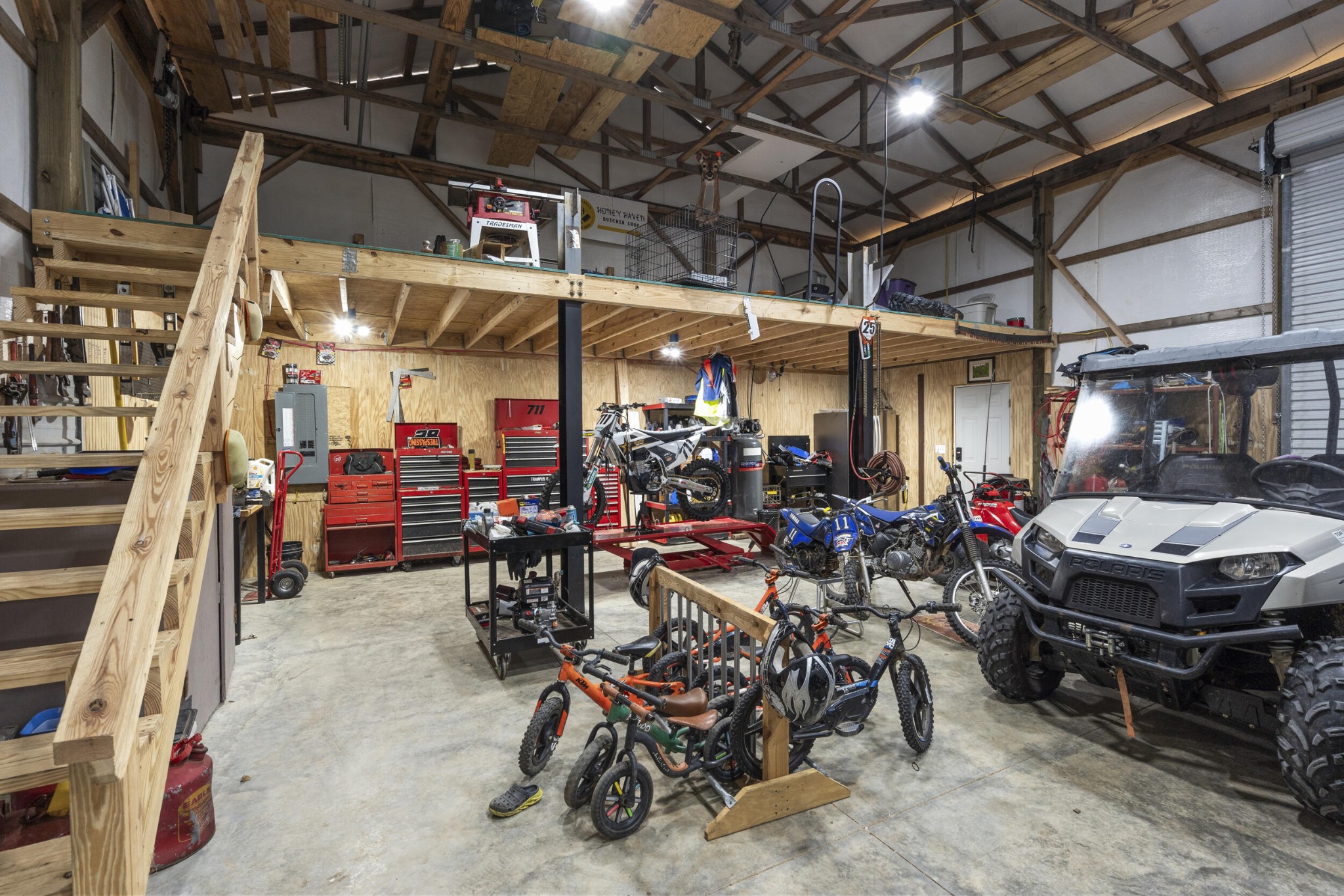 207 County Road 2 Riceville TN 37370