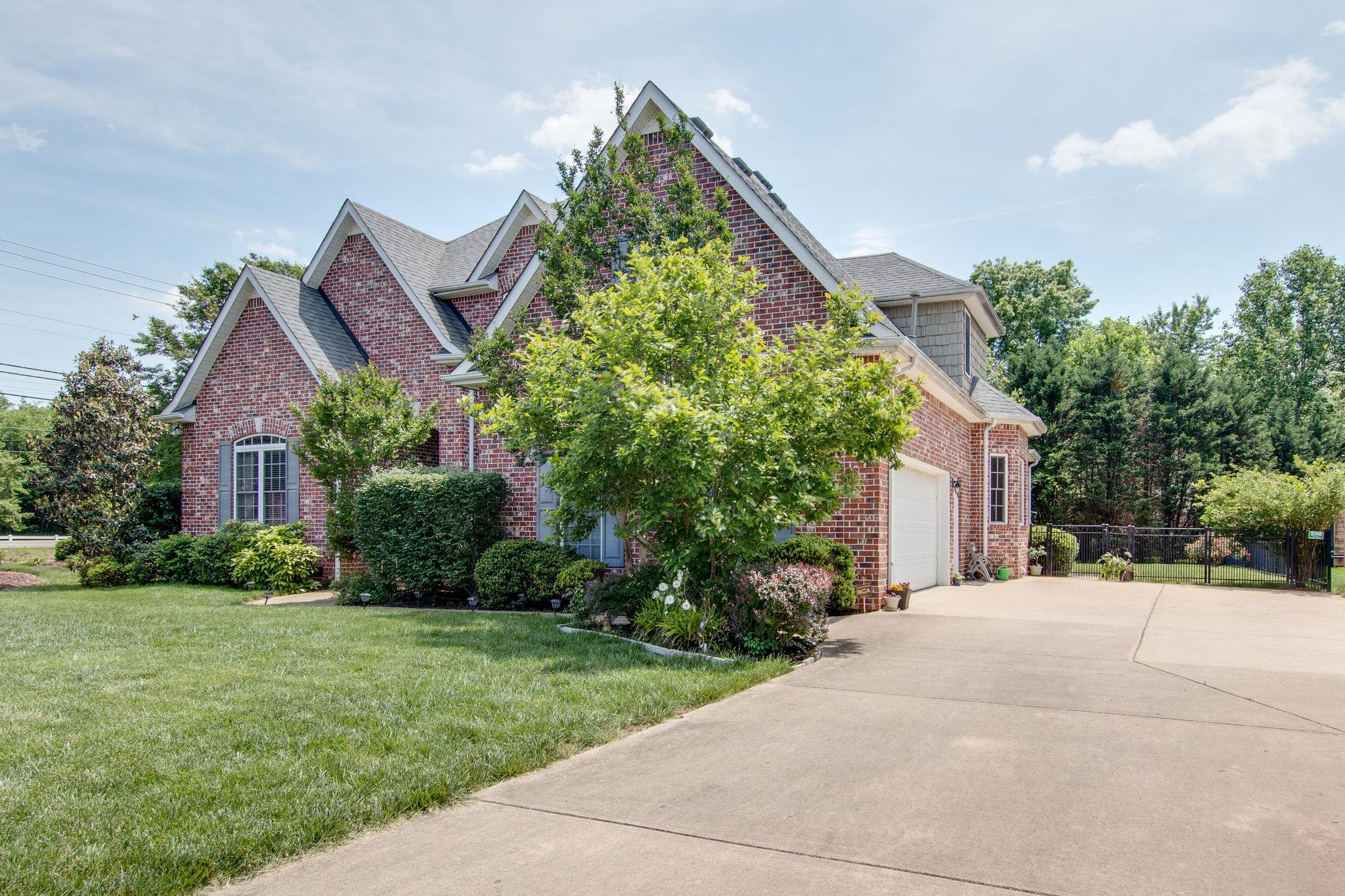1703 Satinwood Drive Murfreesboro TN 37129