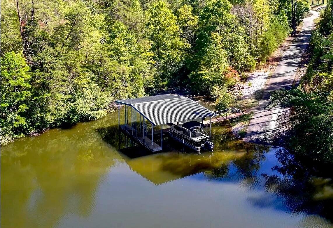 8 Shiners Bluff Drive Madisonville TN 37354