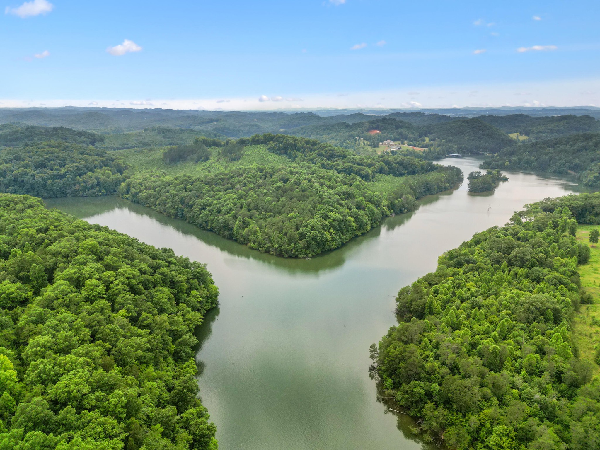 8 Shiners Bluff Drive Madisonville TN 37354