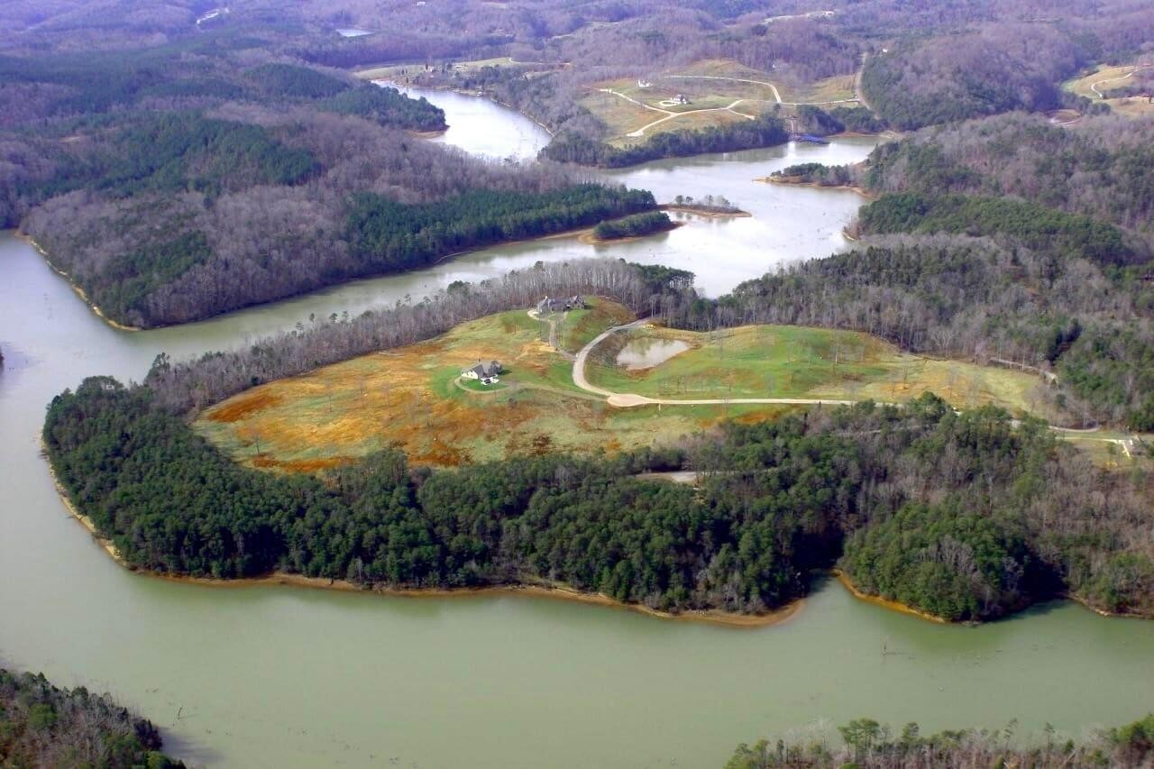 8 Shiners Bluff Drive Madisonville TN 37354
