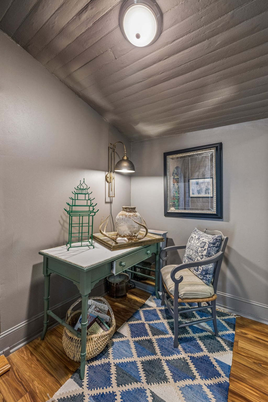 500 5th Ave, E Springfield TN 37172