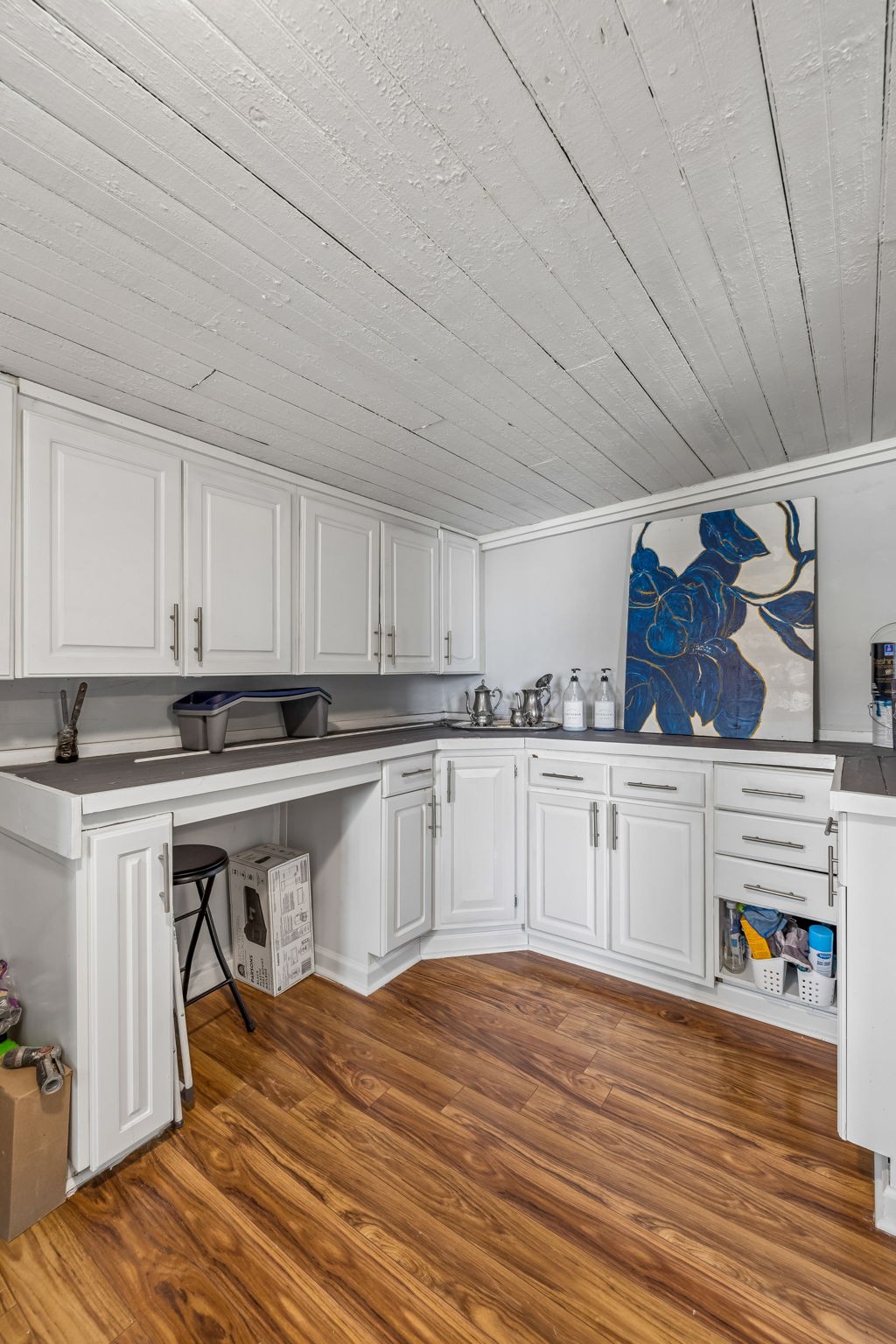 500 5th Ave, E Springfield TN 37172