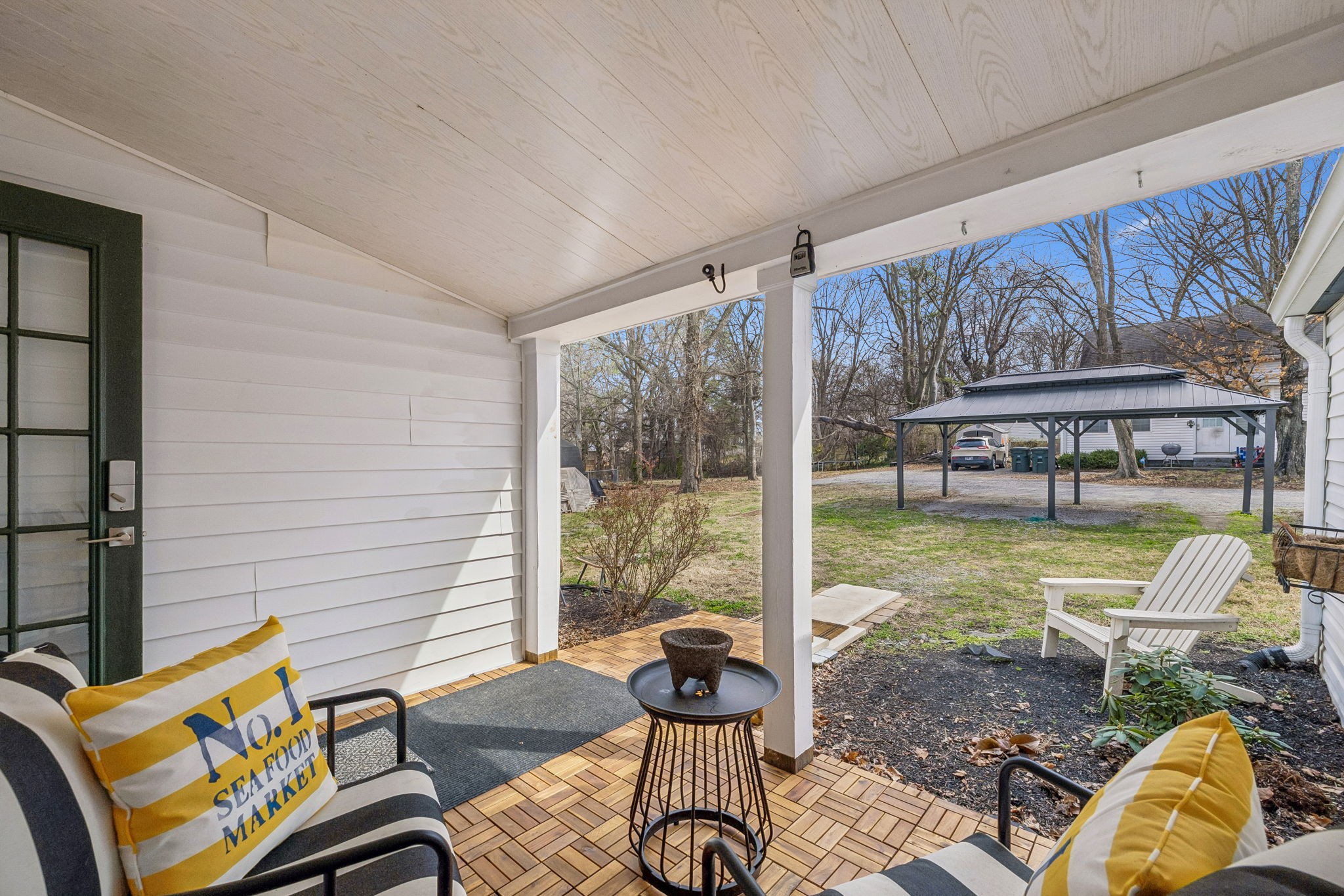 500 5th Ave, E Springfield TN 37172