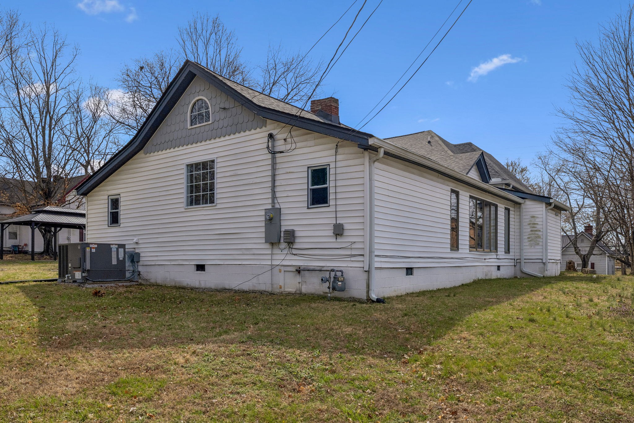 500 5th Ave, E Springfield TN 37172
