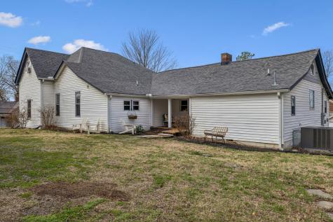500 5th Ave, E Springfield TN 37172