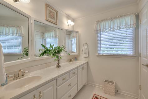 2003 Riverview Drive Murfreesboro TN 37129