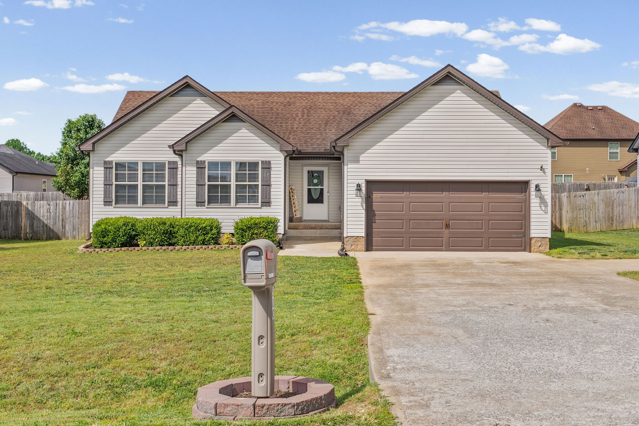 580 Tracy Lane Clarksville TN 37040