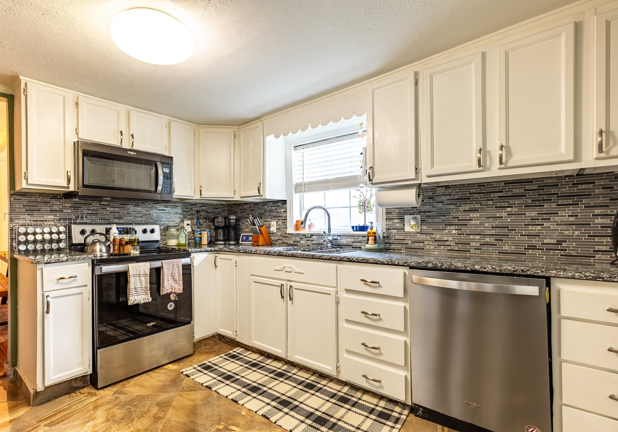 306B Queen Avenue Nashville TN 37207