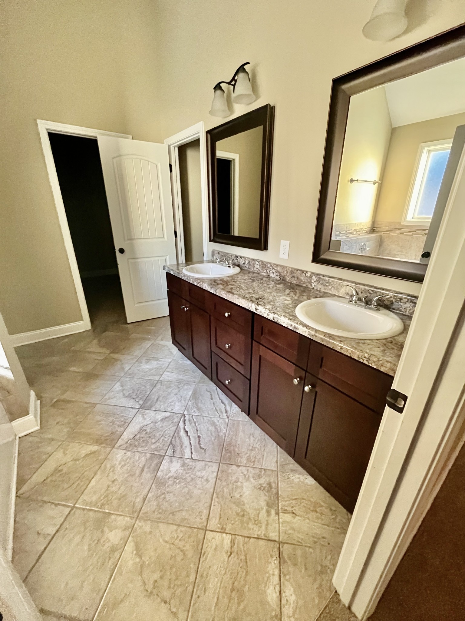 3528 Spring House Trail Clarksville TN 37040