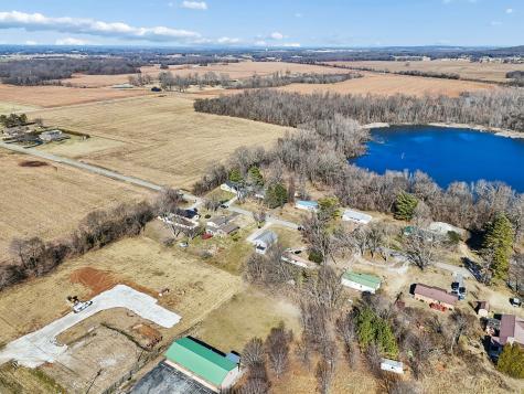 516 Davis Street Cowan TN 37318