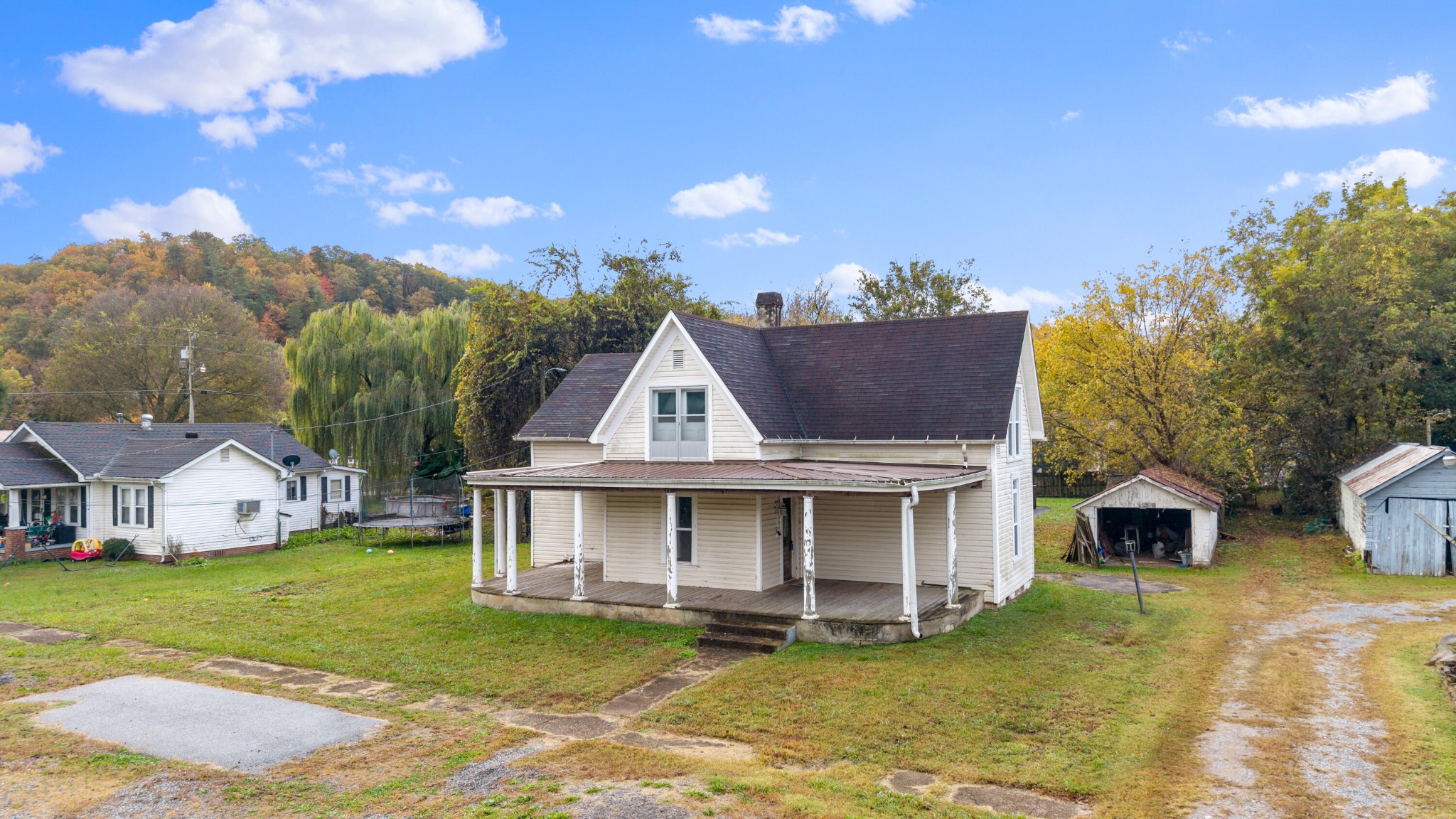 214 E Rhea Avenue Spring City TN 37381