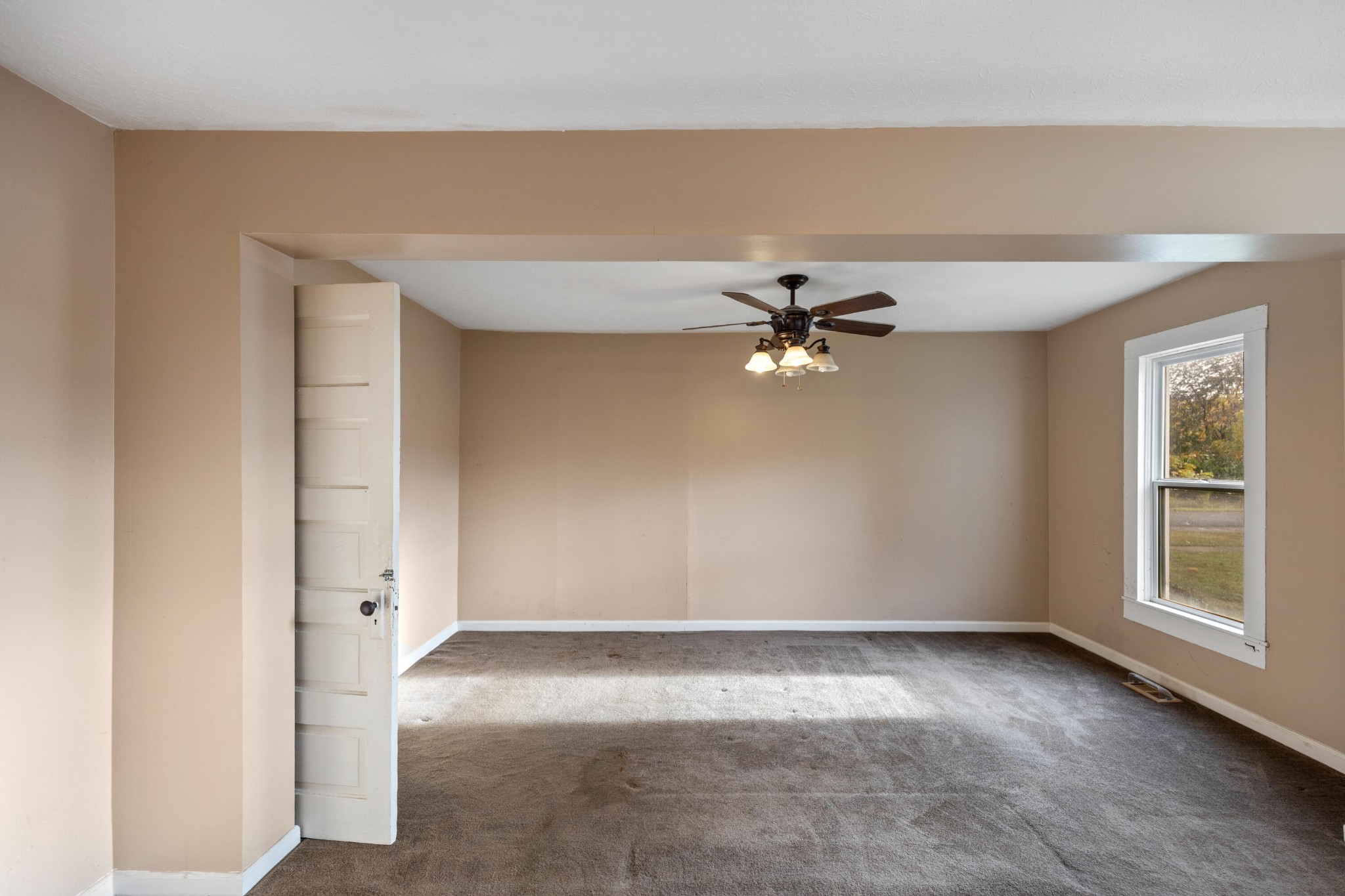 214 E Rhea Avenue Spring City TN 37381