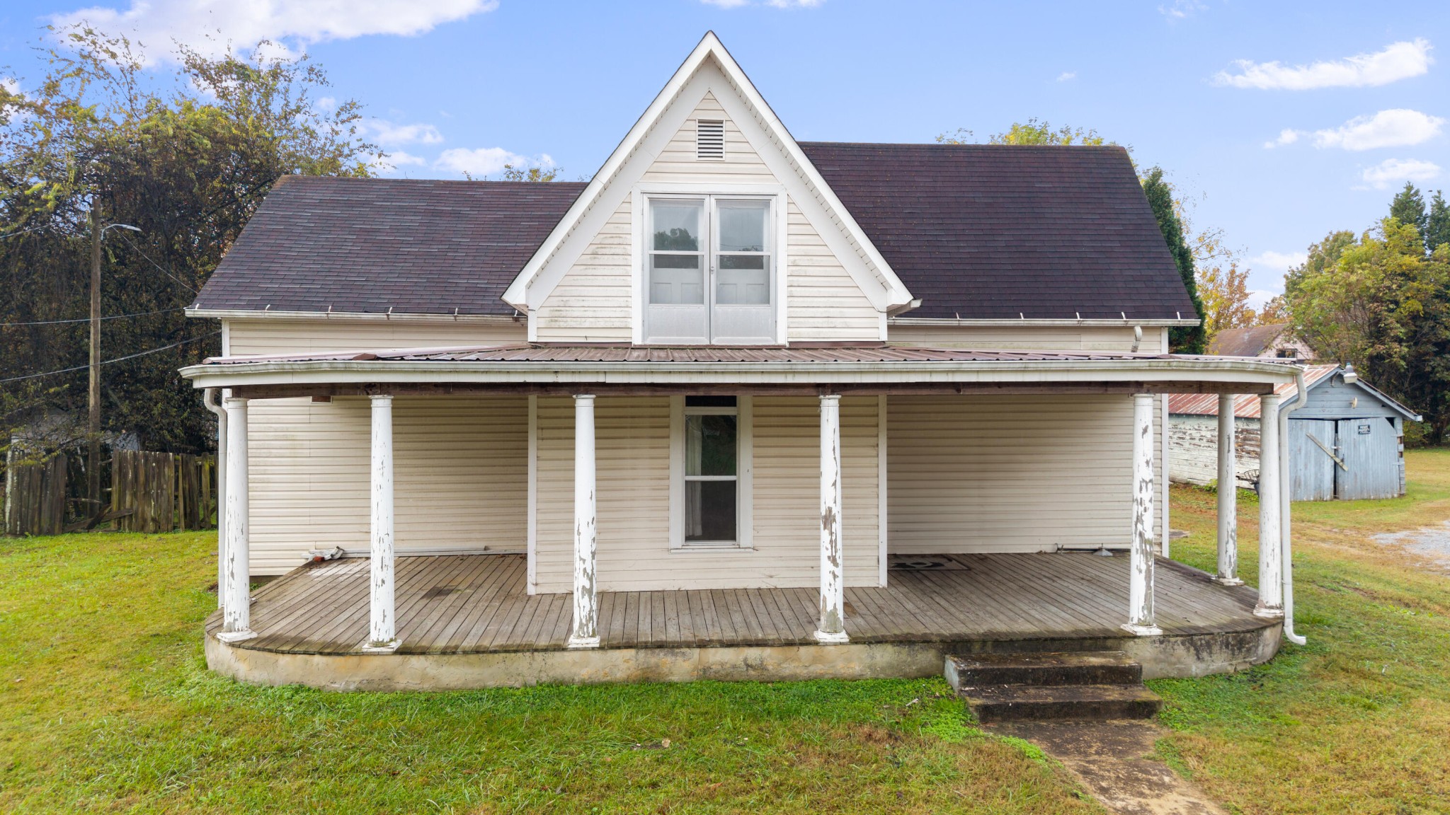 214 E Rhea Avenue Spring City TN 37381