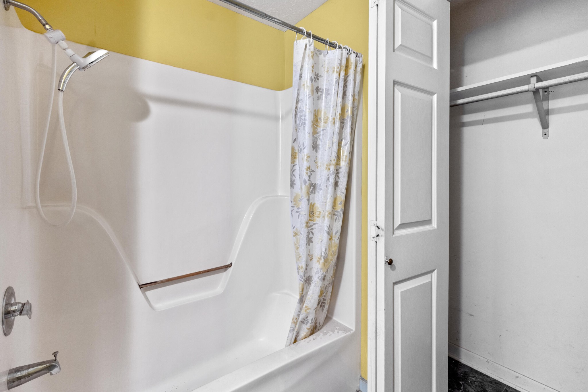 214 E Rhea Avenue Spring City TN 37381