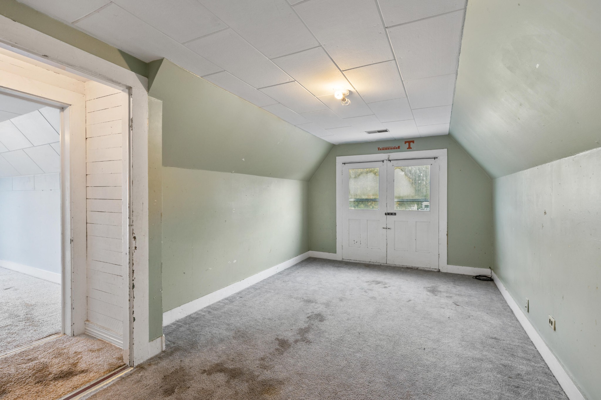 214 E Rhea Avenue Spring City TN 37381