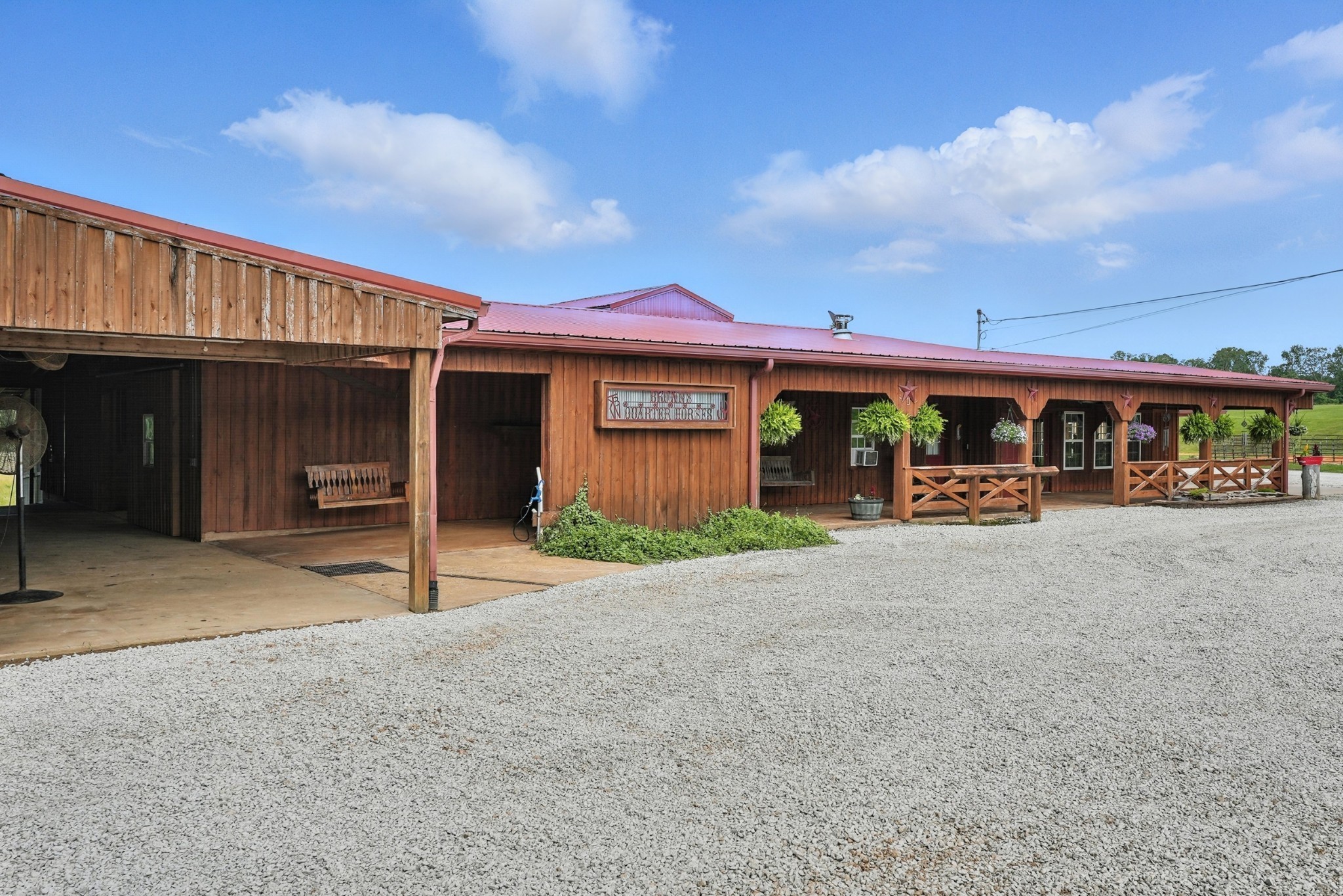 1880 Clydeton Road Waverly TN 37185
