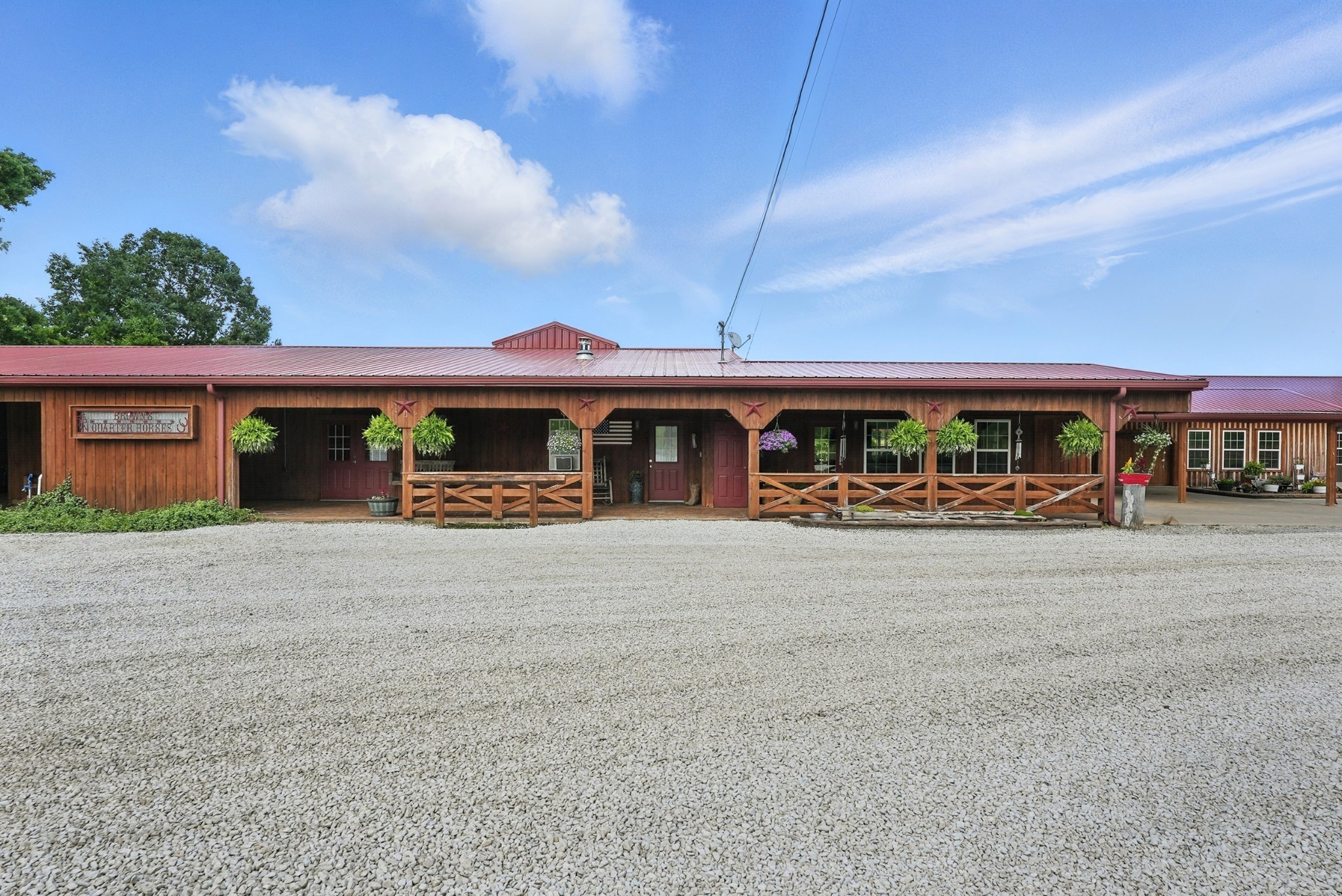 1880 Clydeton Road Waverly TN 37185