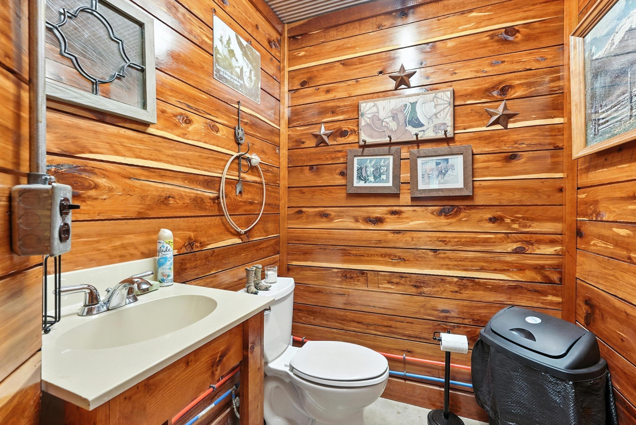 1880 Clydeton Road Waverly TN 37185