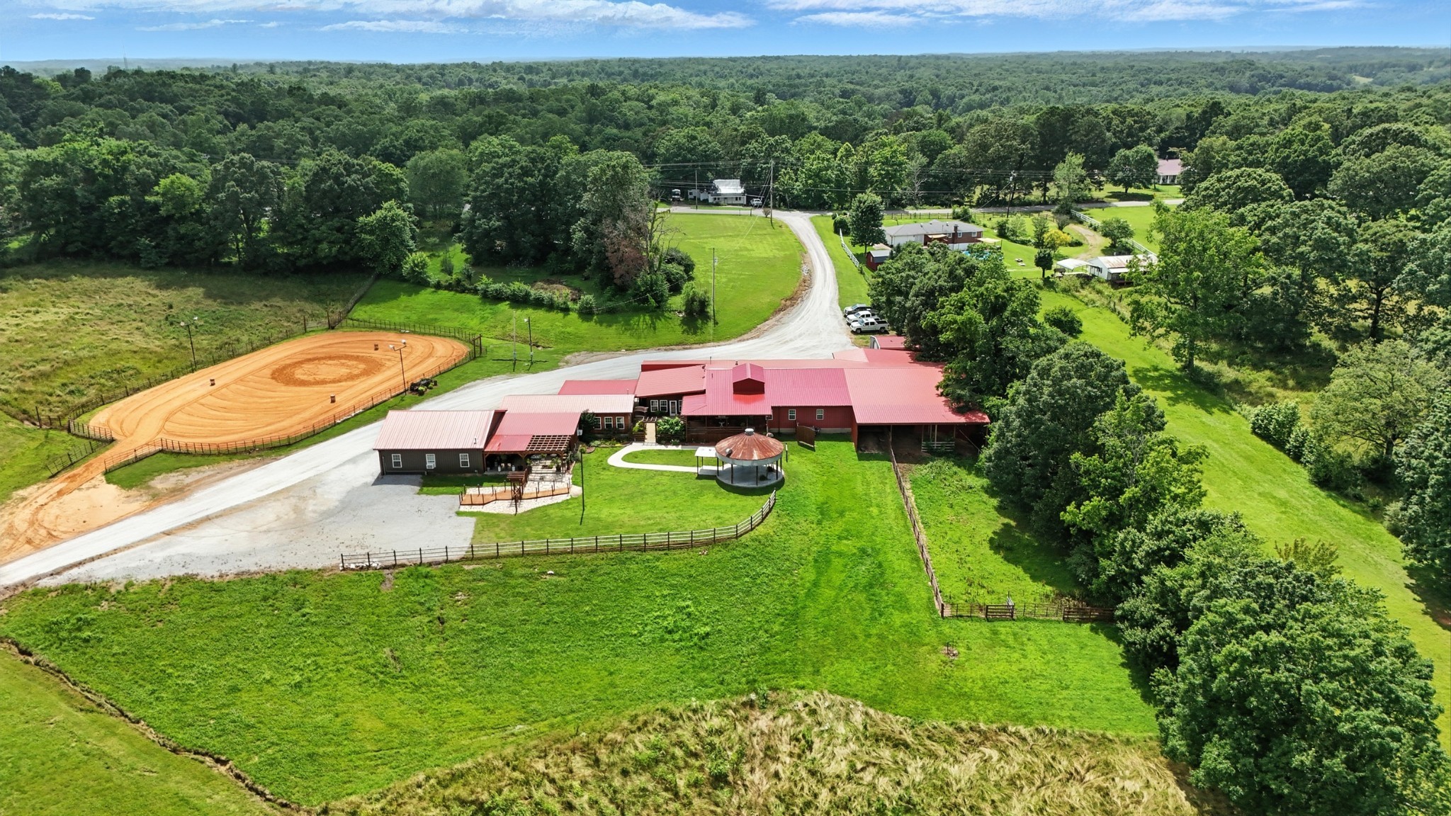1880 Clydeton Road Waverly TN 37185