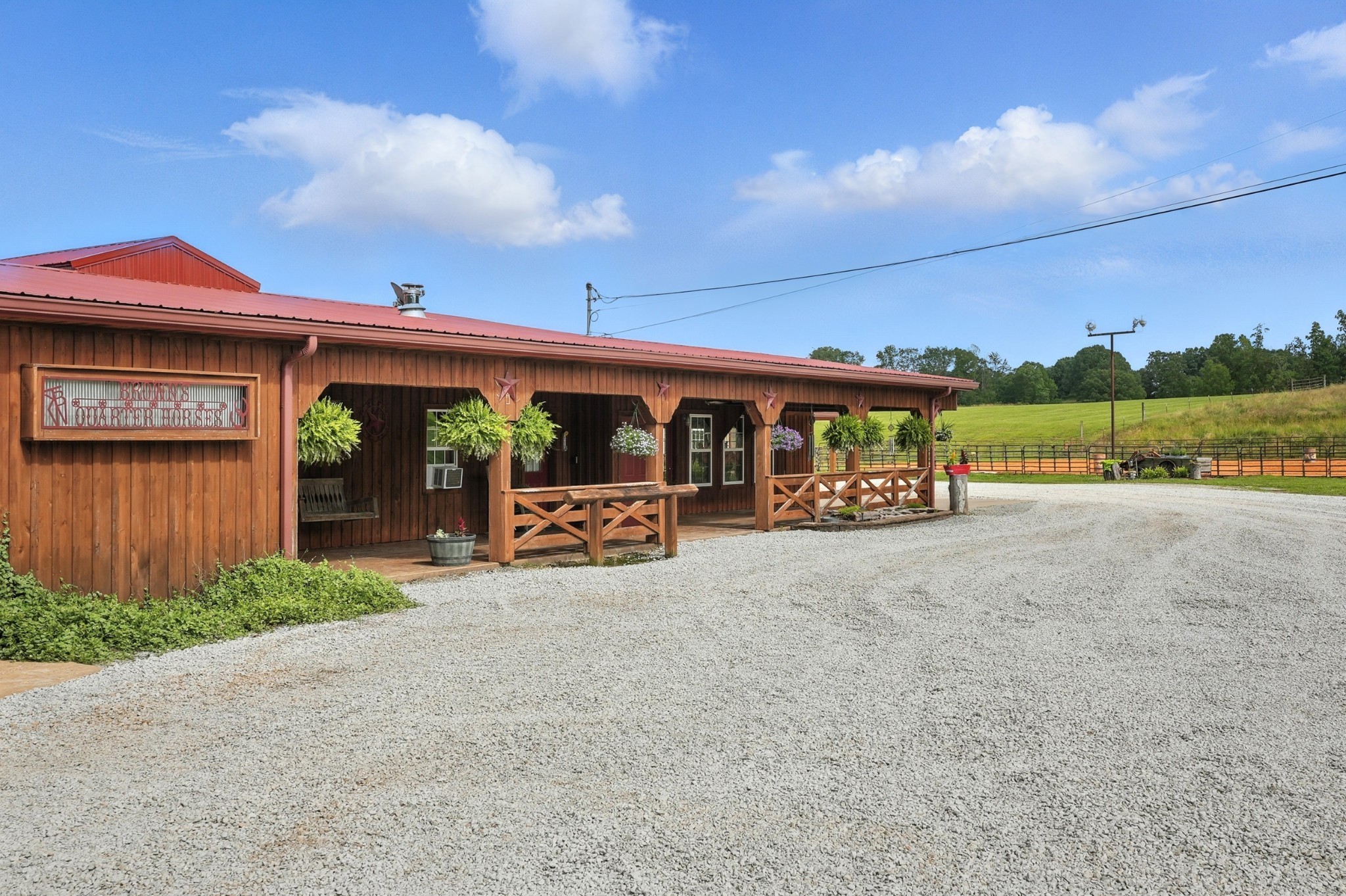 1880 Clydeton Road Waverly TN 37185