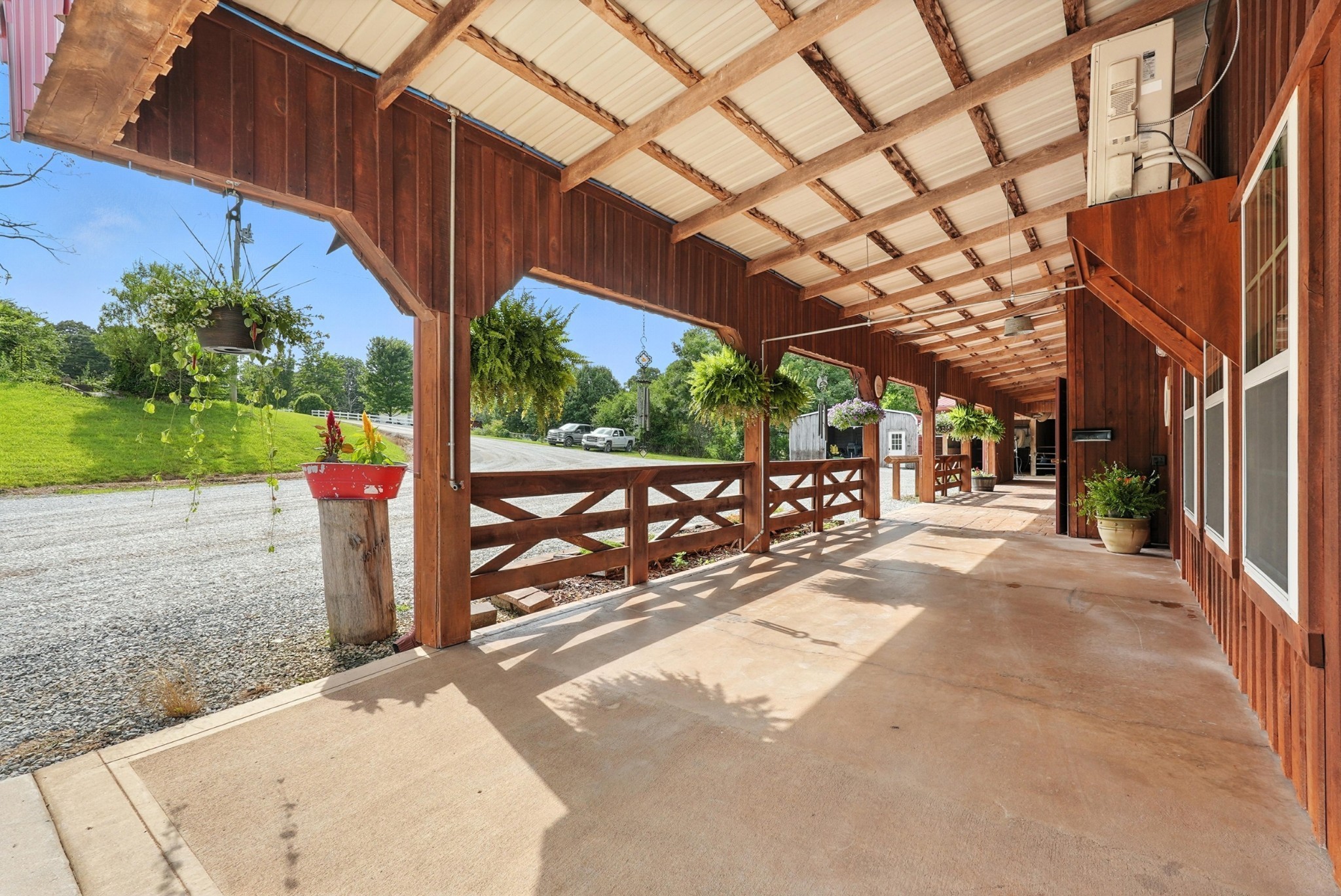 1880 Clydeton Road Waverly TN 37185