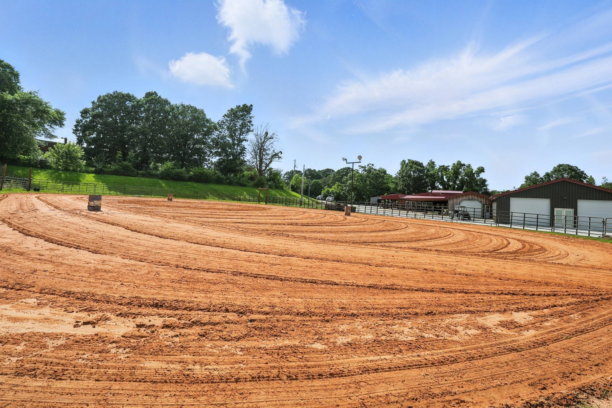 1880 Clydeton Road Waverly TN 37185