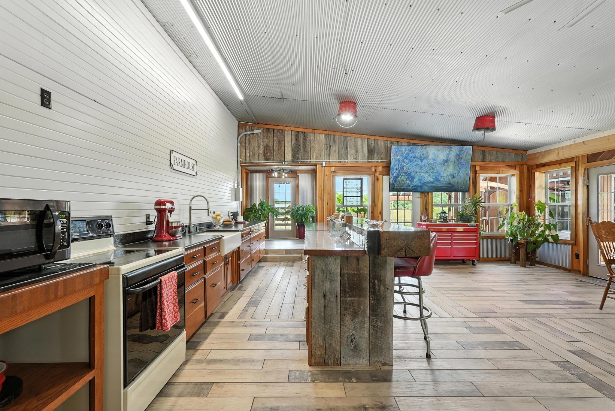 1880 Clydeton Road Waverly TN 37185