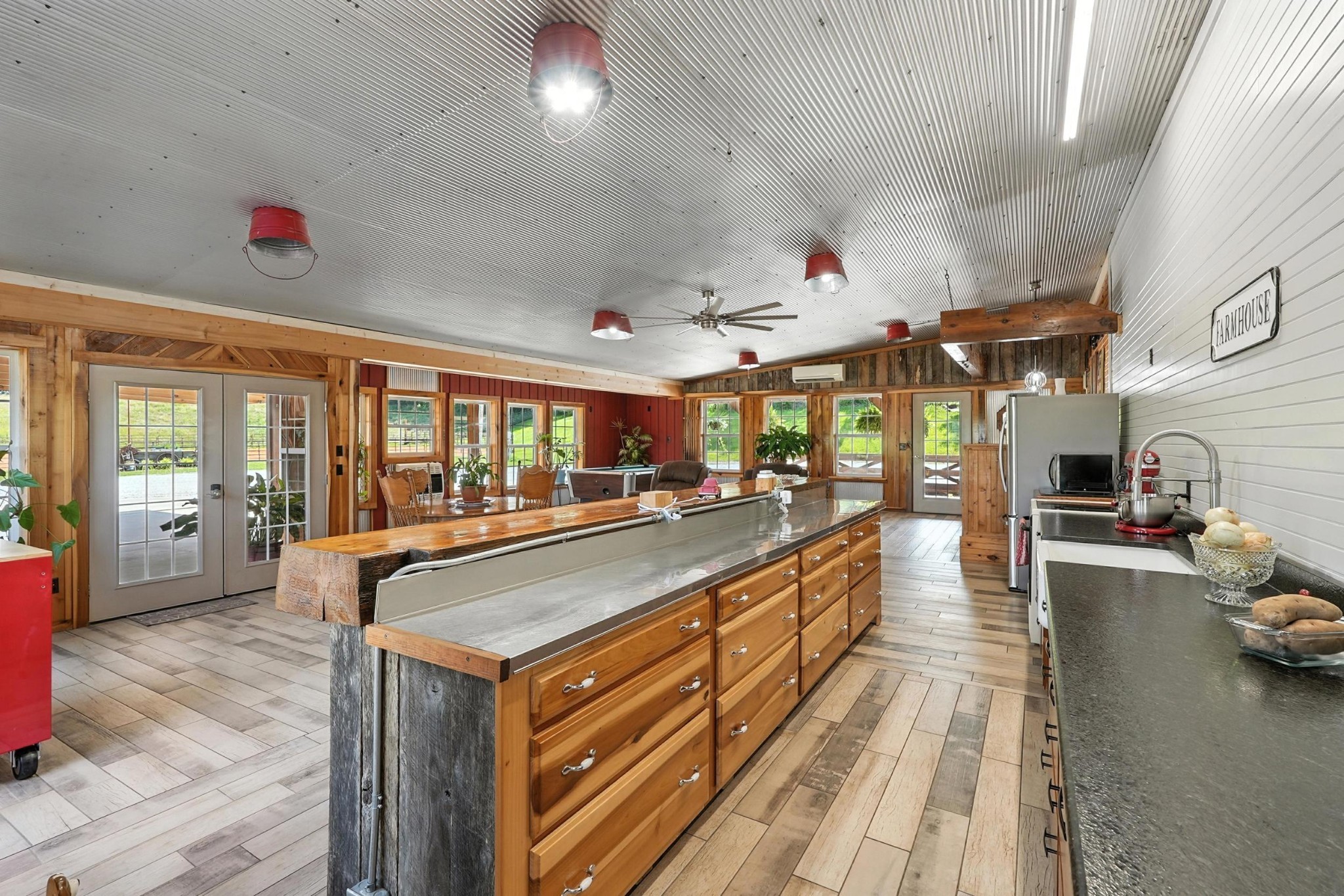 1880 Clydeton Road Waverly TN 37185
