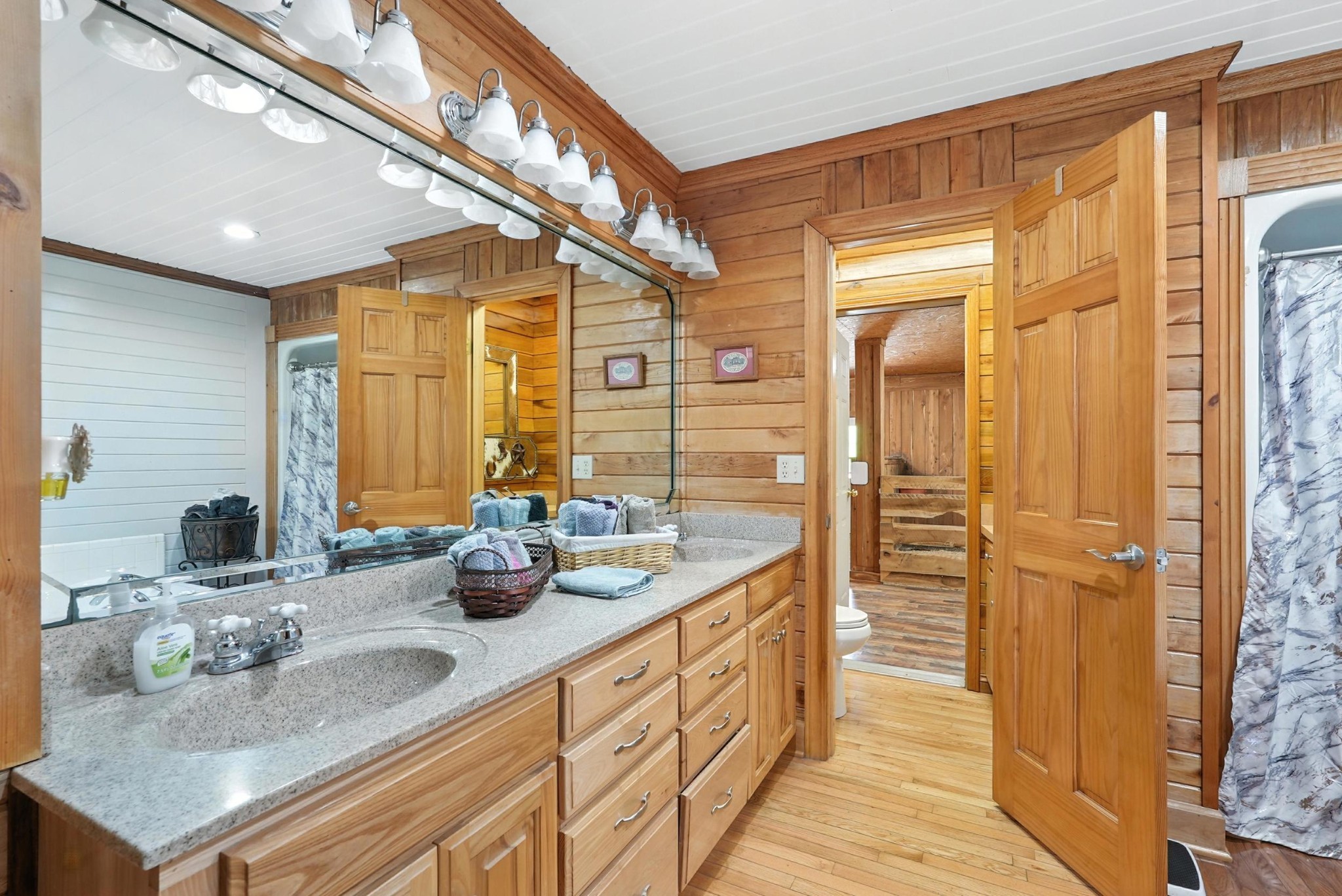 1880 Clydeton Road Waverly TN 37185