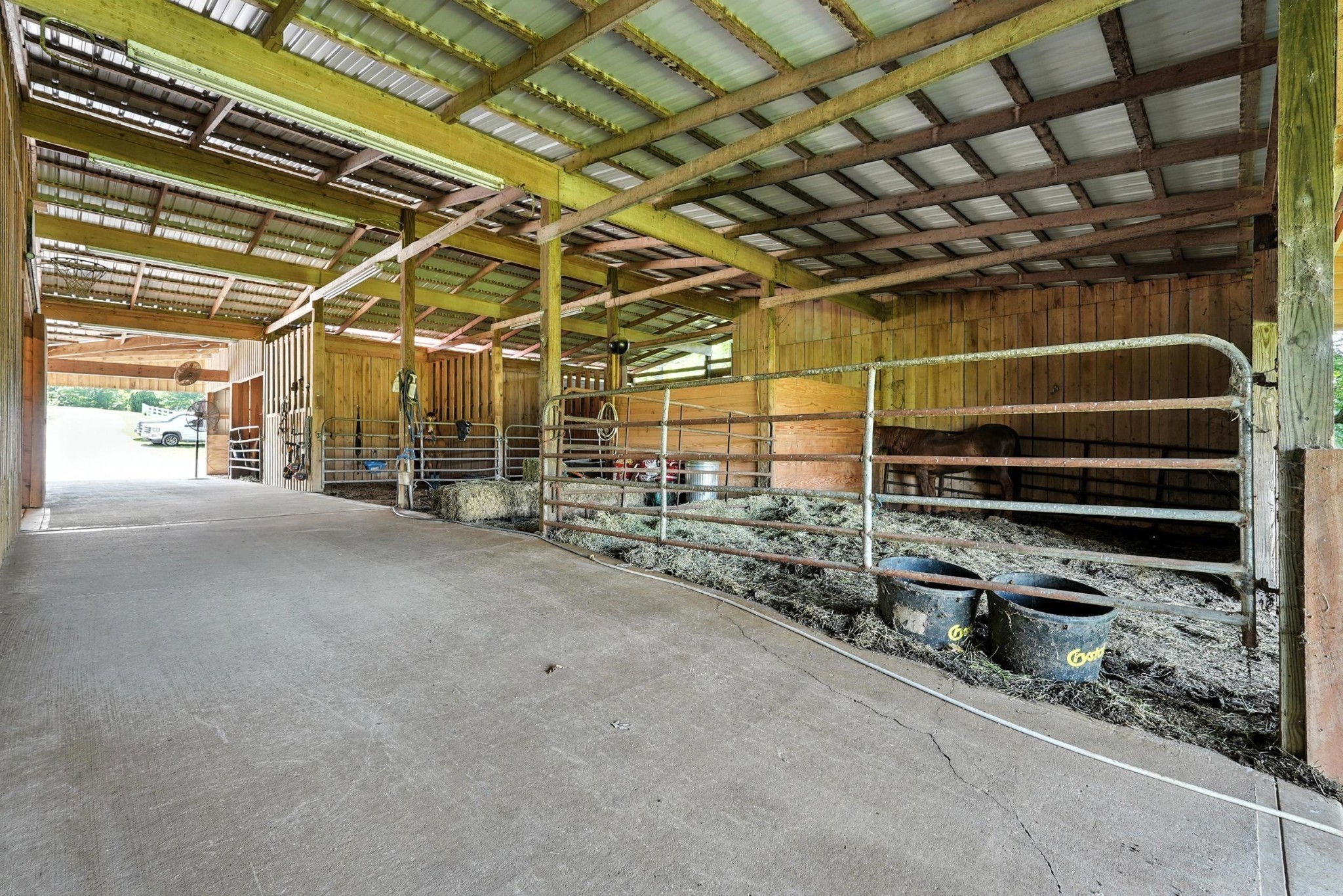 1880 Clydeton Road Waverly TN 37185