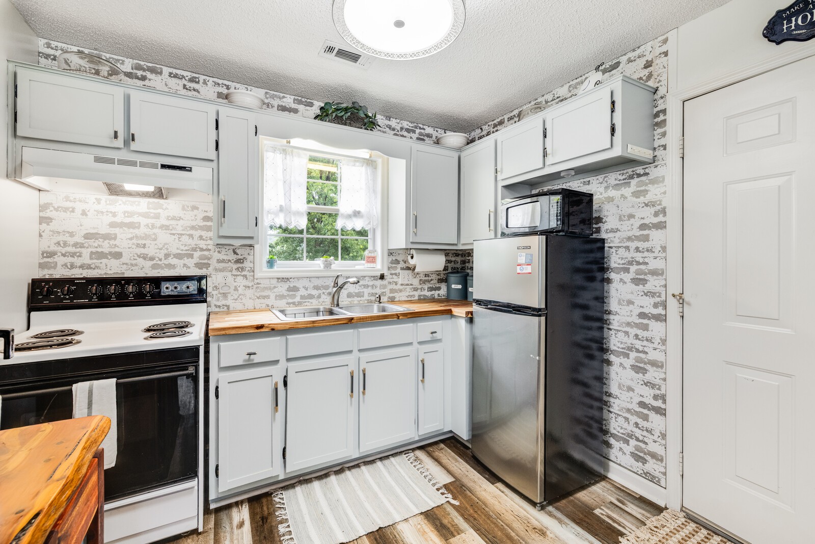 380 Webbs Camp Road Walling TN 38587