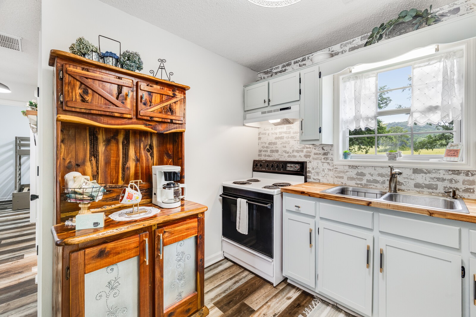 380 Webbs Camp Road Walling TN 38587