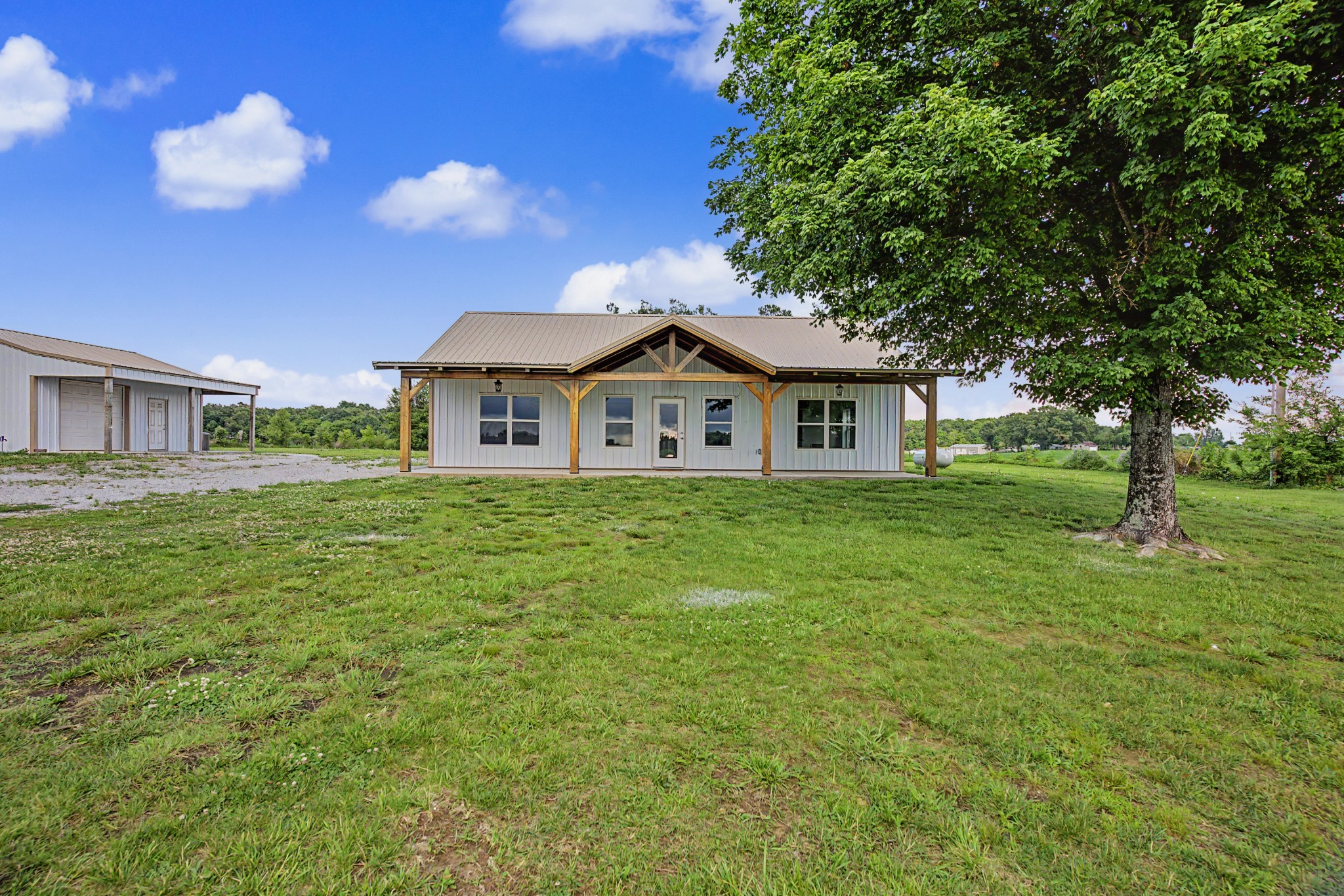 8 Self Road Lawrenceburg TN 38464