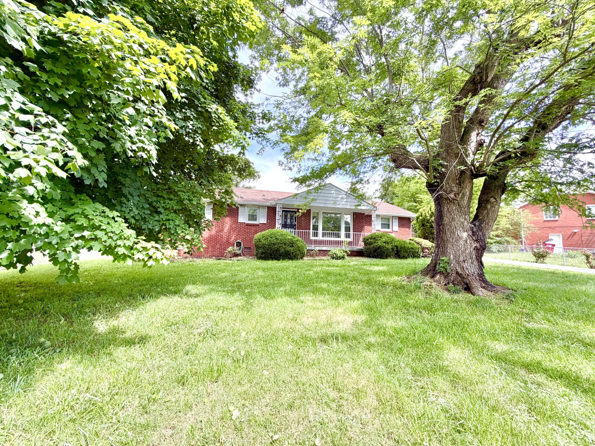 202 Charlemagne Boulevard Clarksville TN 37042