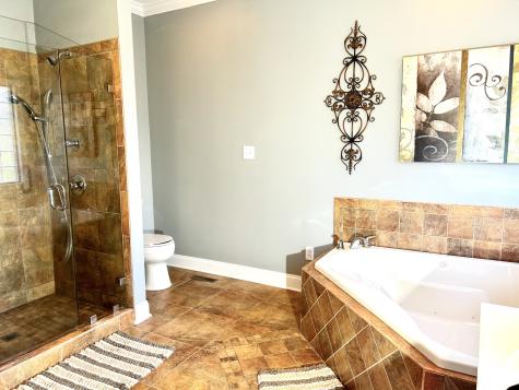 211 Coopers Cove Lynchburg TN 37352