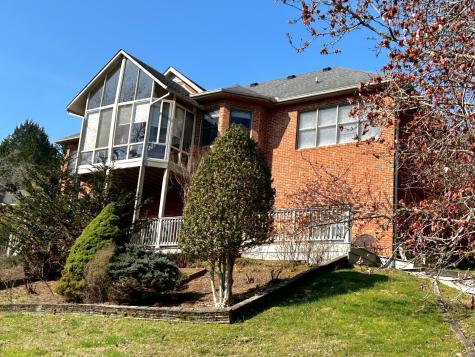 211 Coopers Cove Lynchburg TN 37352