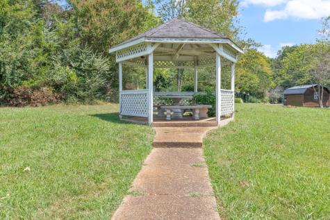 161 Circle Drive Mc Ewen TN 37101