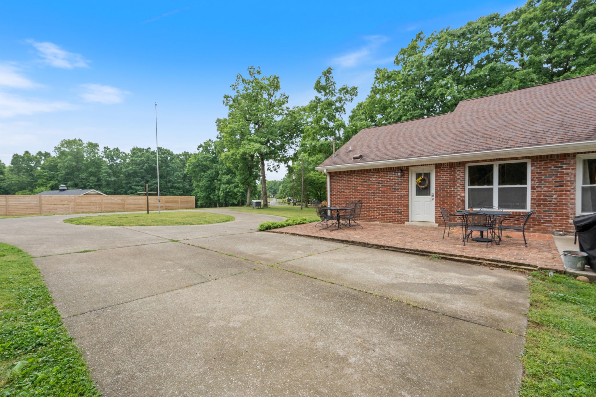 216 Rouse Road Dickson TN 37055