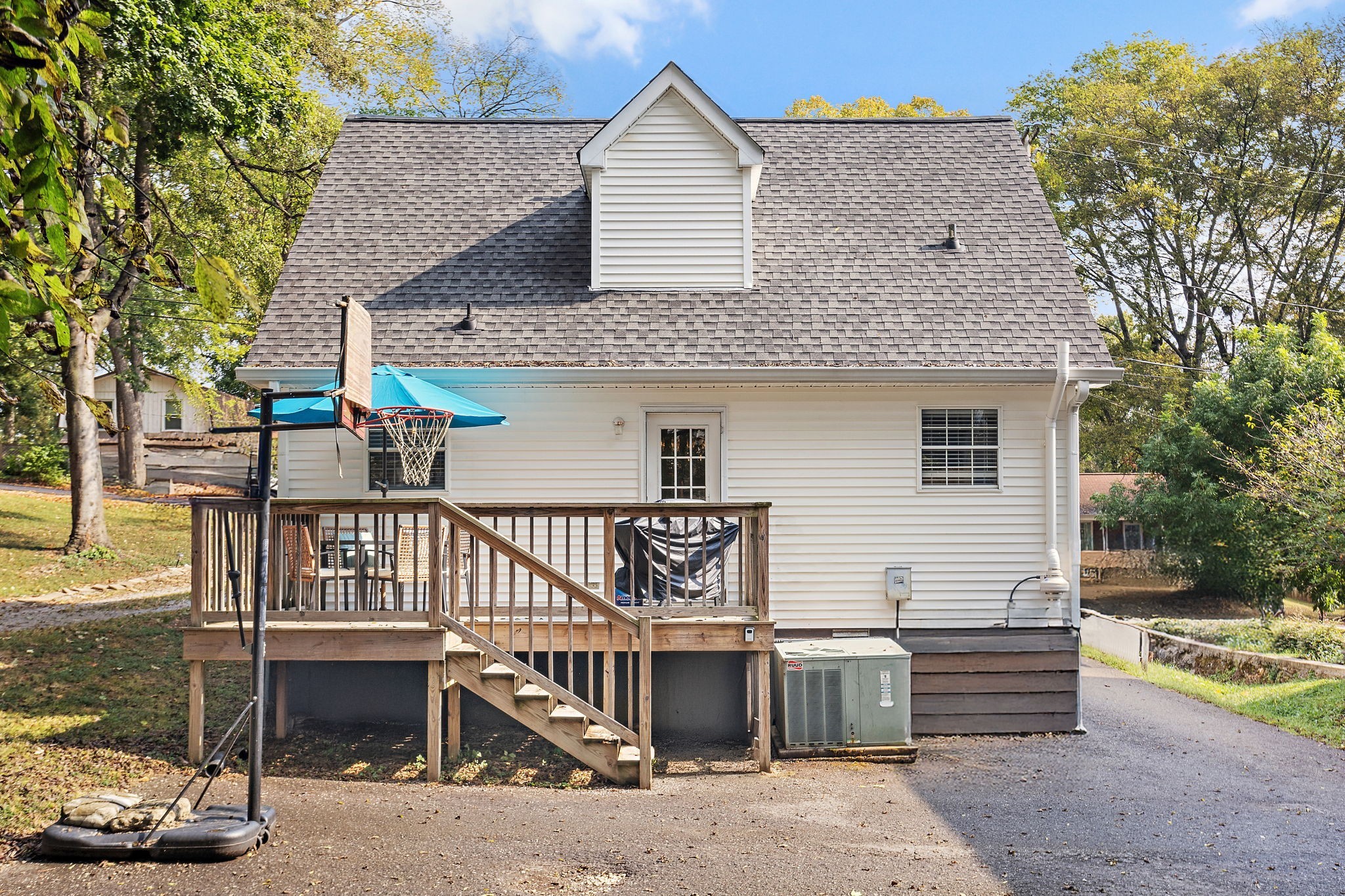 1332 Cardinal Avenue Nashville TN 37216
