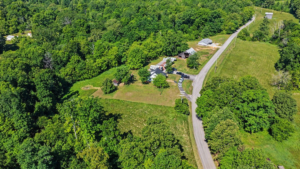175 Gentry Gray Road Cadiz KY 42211