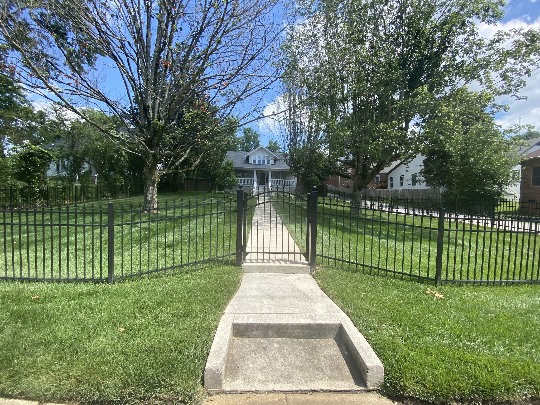 706 W 7th Street Columbia TN 38401