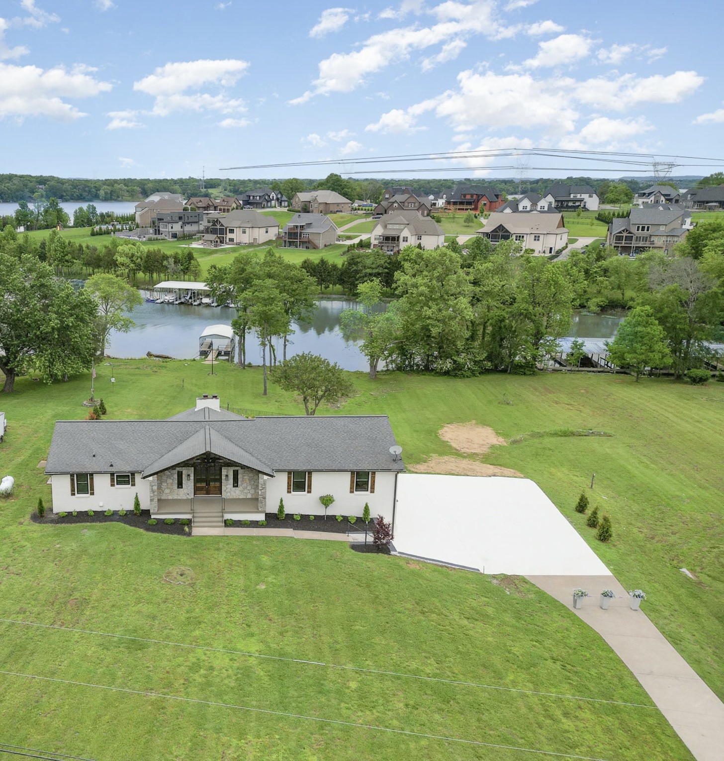 95 Short Drive Mount Juliet TN 37122