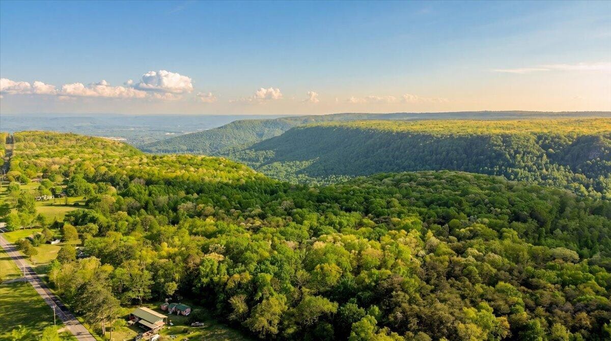 0 Sequatchie Mountain Road Sequatchie TN 37374