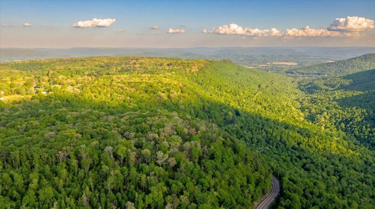 0 Sequatchie Mountain Road Sequatchie TN 37374