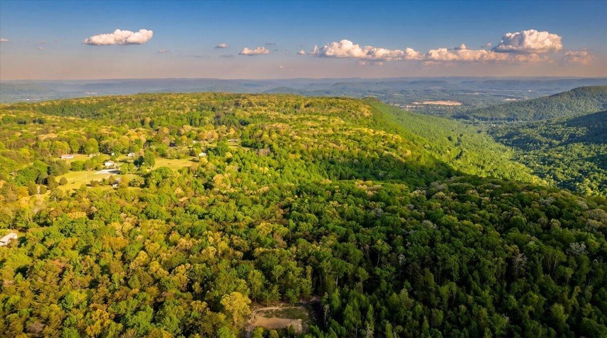 0 Sequatchie Mountain Road Sequatchie TN 37374