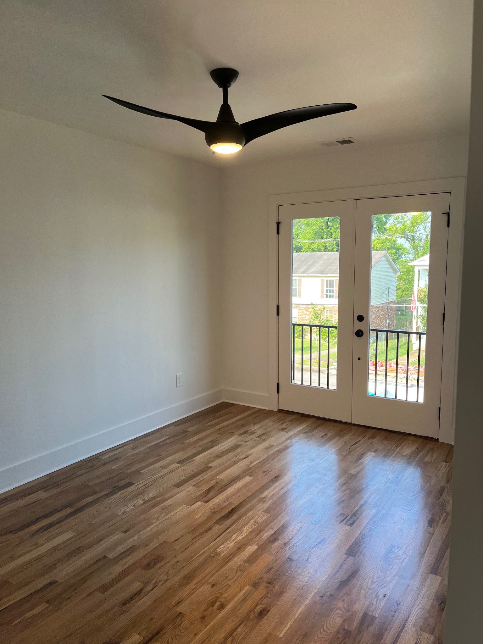 1818 11th Ave, N Nashville TN 37208